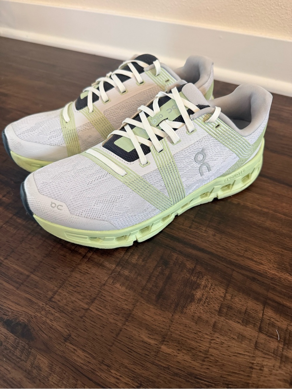 On Cloudgo Running Shoes White Lime Green Women’s Size 9.5